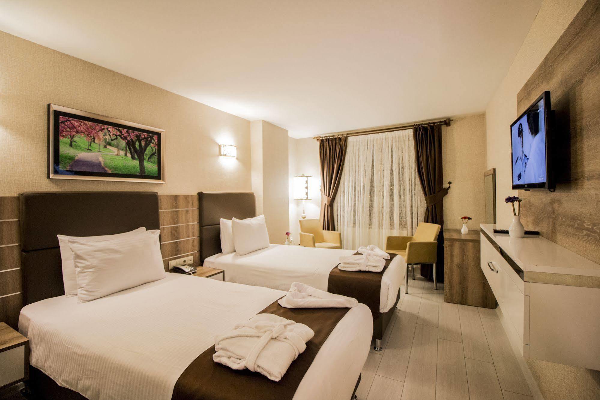 Hotel Business Han Nevşehir Bagian luar foto